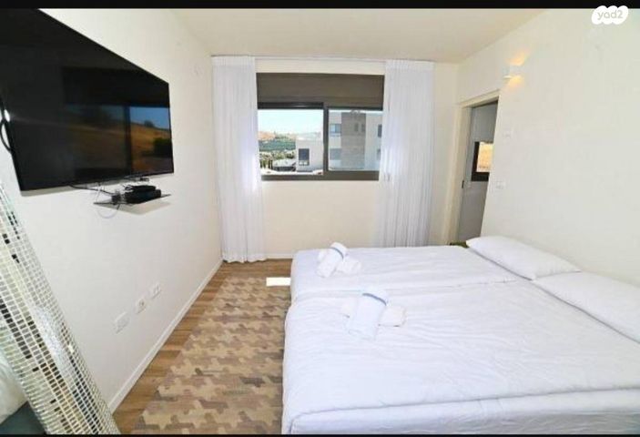 תיירות ונופש, הברוש 1, מגדל, מגדל