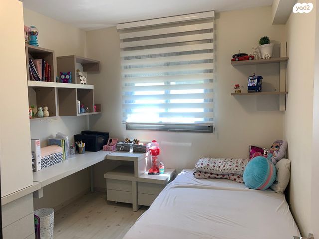 דירה, מנחם בגין 35, נווה גנים, קרית מוצקין