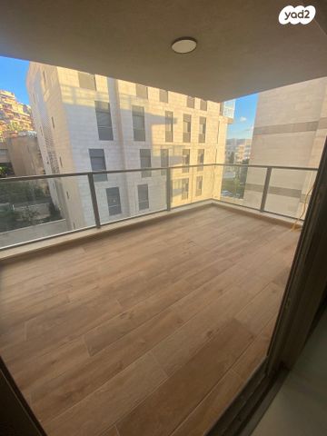 דירה, סמולנסקין 22, אחוזה, חיפה