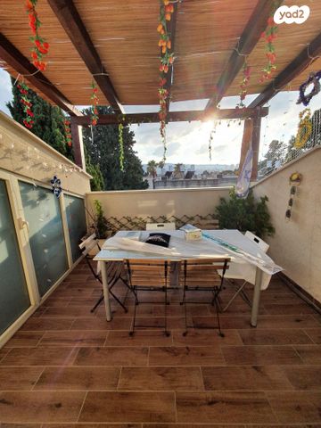 דירה, מצפה 11, נווה שאנן, חיפה