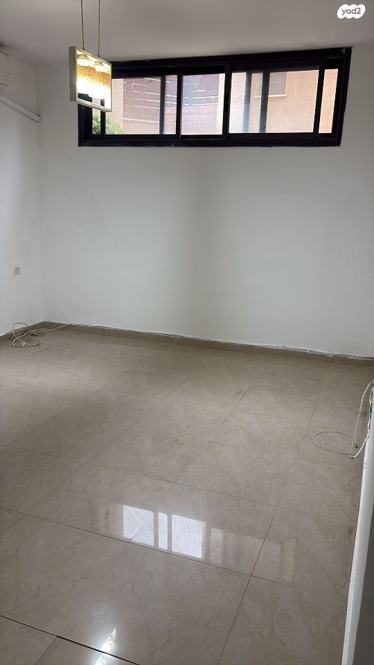 שאול טשרניחובסקי 81