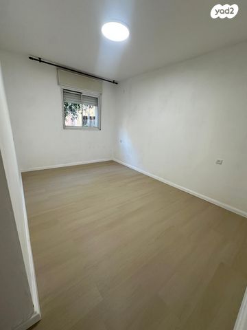 דירת גן, כינור 8, נווה אפק, ראש העין