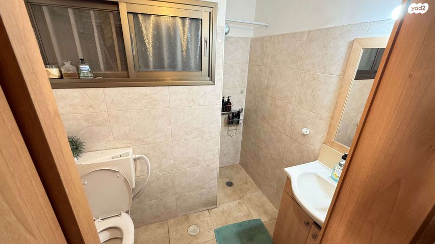 תל גיבורים 28