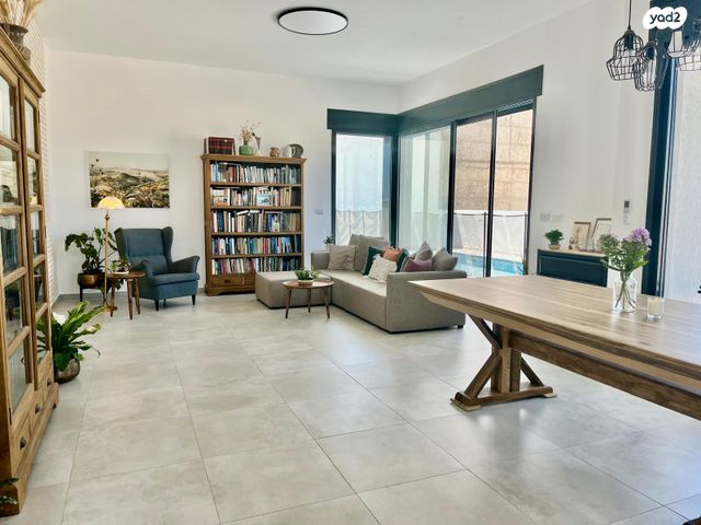 ריטה לוי מונטילצ'יני 7