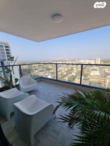 דירה, נעמי שמר 3, גלי ים, קרית ים