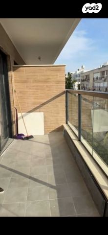 דירה, צבי הירשפלד 16, רמז, מערב ותיק, ראשון לציון