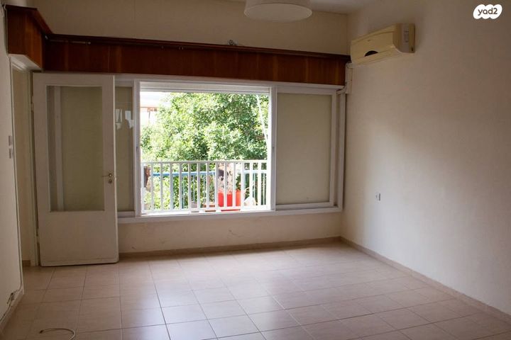 דירה, נחמיה 12, נווה שאנן, חיפה