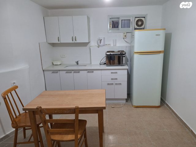 מרתף/ פרטר, נהרדעא 12, מורשה, רמת השרון