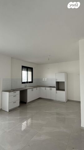 דירה, הרב פרץ ציוני 3, מרכז העיר, עפולה