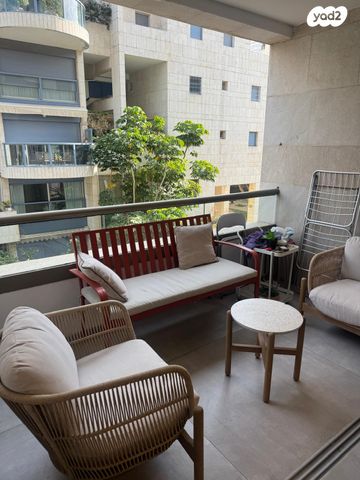 דירה, משה קול 1, המשתלה, תל אביב יפו