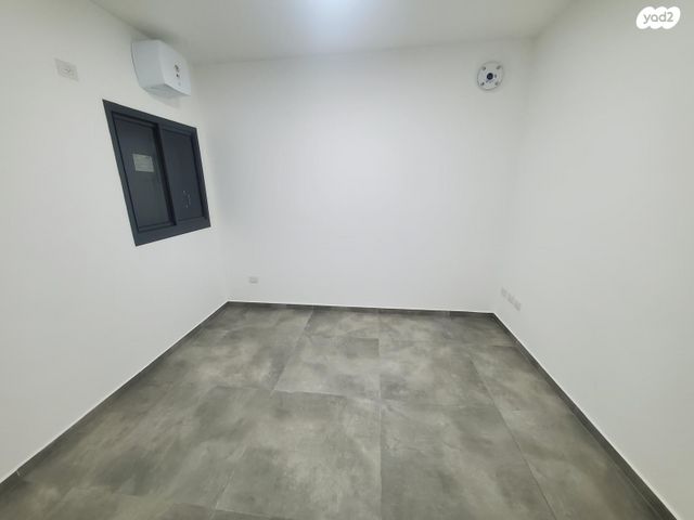 דירה, יצחק שמיר 5, נווה שרון / שער העיר, נתיבות