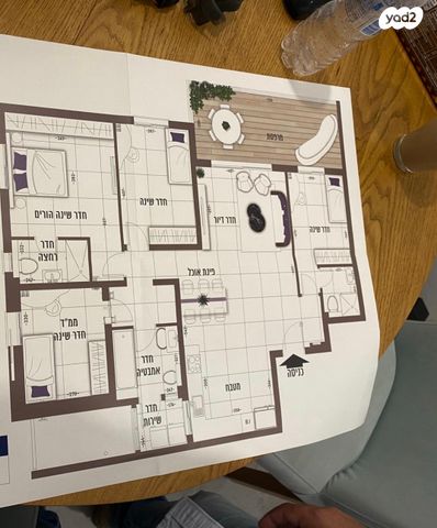 דירה, חצוצרה 2, המוזיקה, שדרות