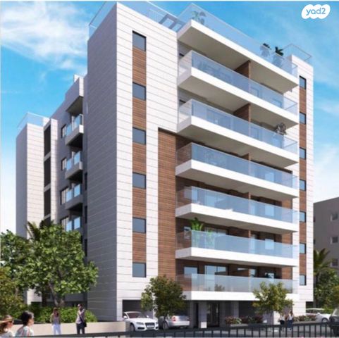 צבי הירשפלד 16