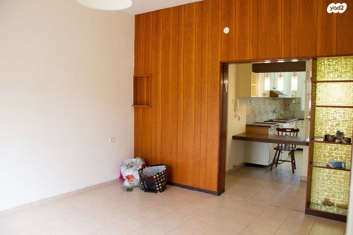 דירה, נחמיה 12, נווה שאנן, חיפה