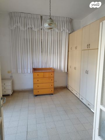 אברהם ענתבי 16