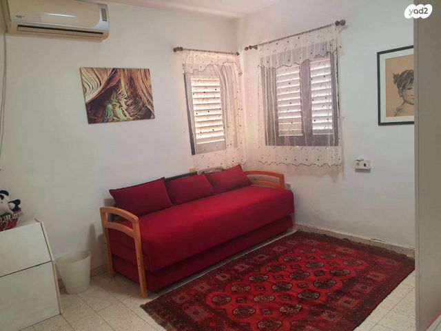 גג/ פנטהאוז, הרצל 73, קרית ספיר, כפר סבא