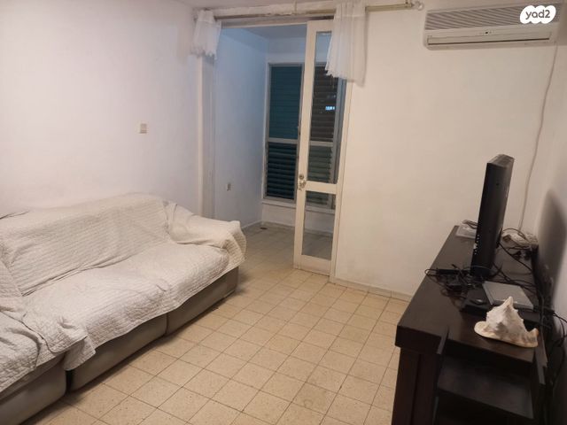 דירה, מעפילי אגוז 75, נווה חן, תל אביב יפו