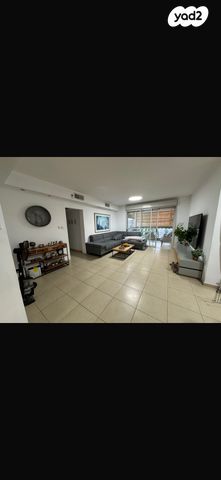 שמחה הולצברג 3