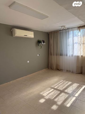 ז'בוטינסקי 9