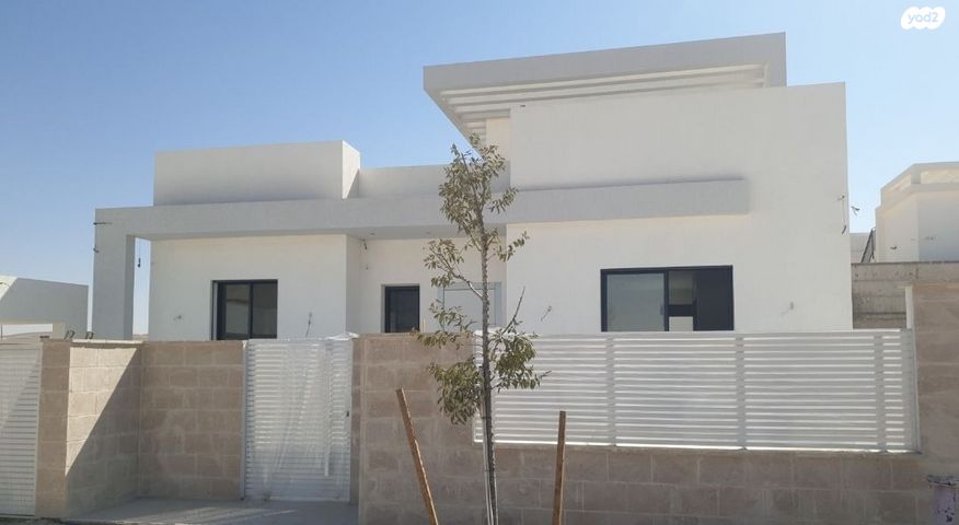 בית פרטי/ קוטג', ריטה לוי מונטילצ'יני 7, אופק, ירוחם