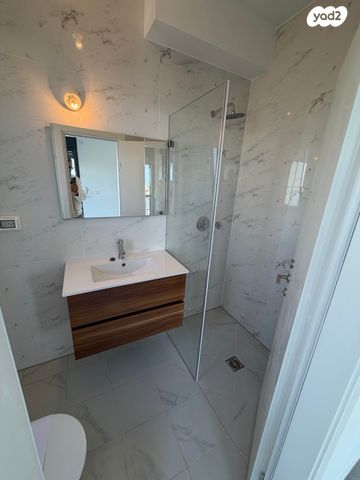 דירה, הר מירון 4, נווה ישראל, הרצליה