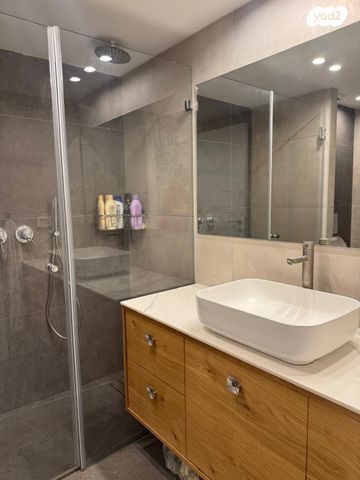 דירה, משה קול 1, המשתלה, תל אביב יפו