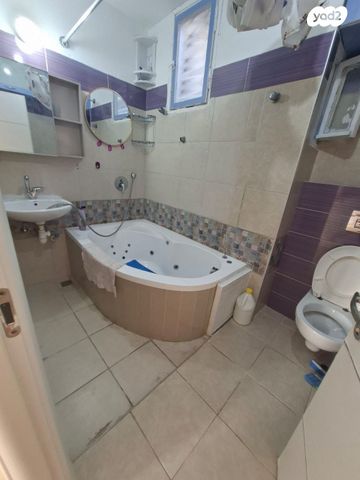 דירה, שדרות צה"ל 9, קרית ים ב', קרית ים