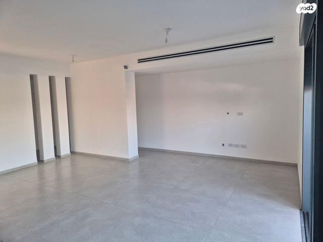 דירה, סנונית 2, גבעת אלונים, קרית אתא