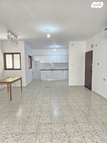 דירה, יריחו 23, קרית שרת מערב, חולון