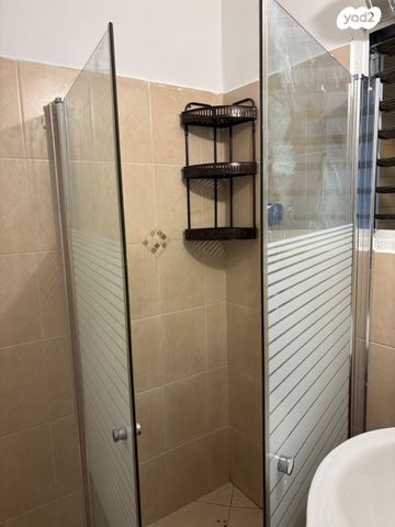 דירה, יוסף סרלין 11, נווה ברבור, כפר שלם מערב, תל אביב יפו