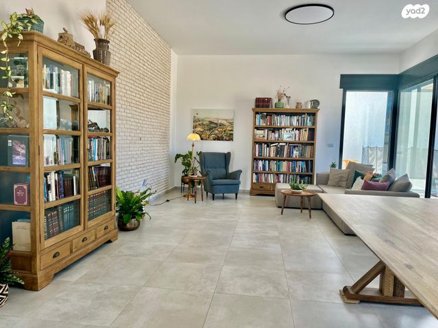 בית פרטי/ קוטג', ריטה לוי מונטילצ'יני 7, אופק, ירוחם