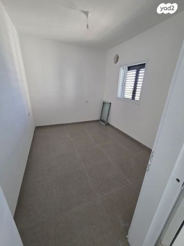 דירה, עמירם חרלף 5, אחוזה, חיפה