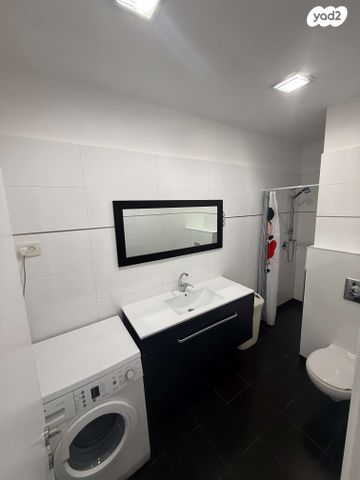 דירה, שדרות העצמאות 56, ניצנה, בת ים