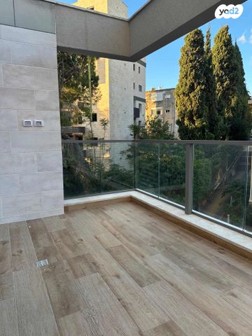 דירה, סמולנסקין 2, אחוזה, חיפה