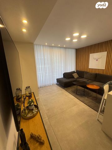 דירה, משה קול 1, המשתלה, תל אביב יפו