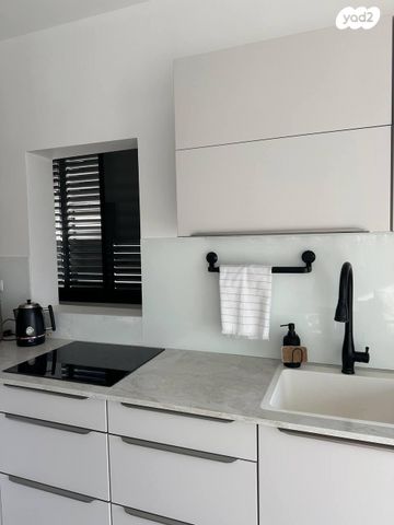 דירה, ישראל זנגוויל 43, צפון מזרח מרכז העיר, נתניה