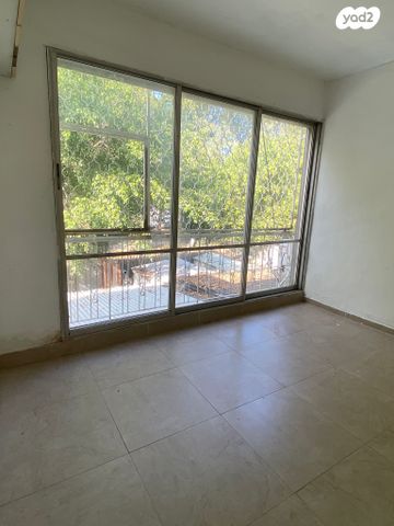 דירה, ז'בוטינסקי 27, מוצקין הותיקה, קרית מוצקין