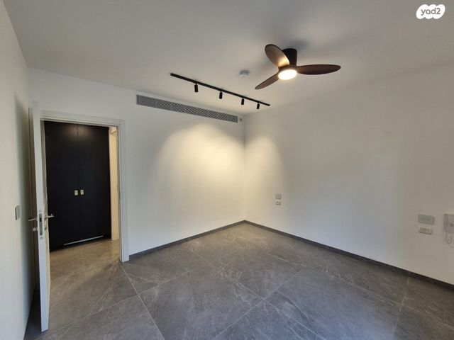 דירה, יצחק אלחנן 14, נווה צדק, תל אביב יפו