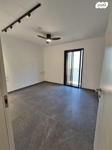 דירה, יצחק אלחנן 14, נווה צדק, תל אביב יפו