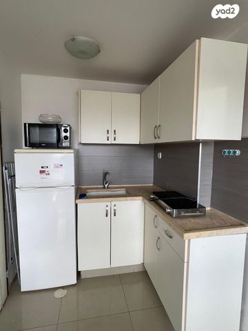 שדרות ירושלים 65