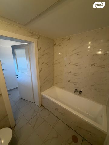 דירה, הר מירון 4, נווה ישראל, הרצליה