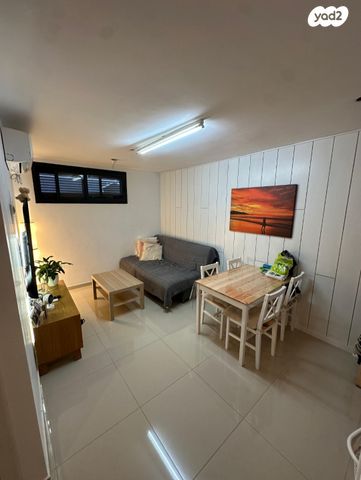 מרתף/ פרטר, ששת הימים 25, גיל עמל, הוד השרון