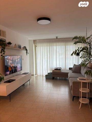 דירה, מנורה 7, נאות אפקה ב', תל אביב יפו