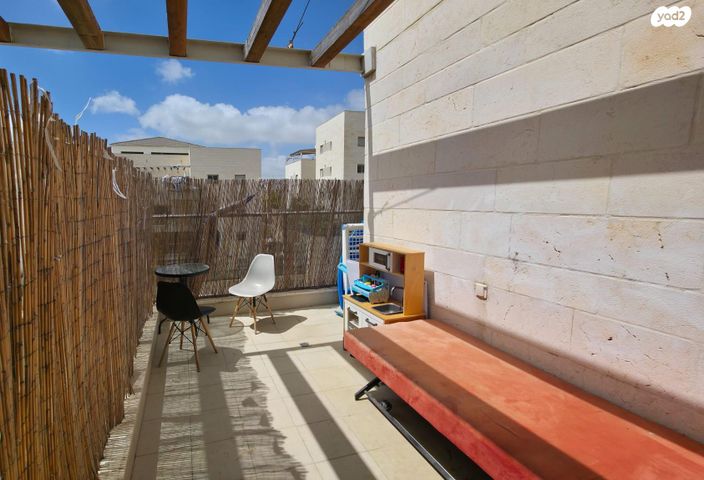 דירה, רמת הגולן 18, רובע ה', אריאל