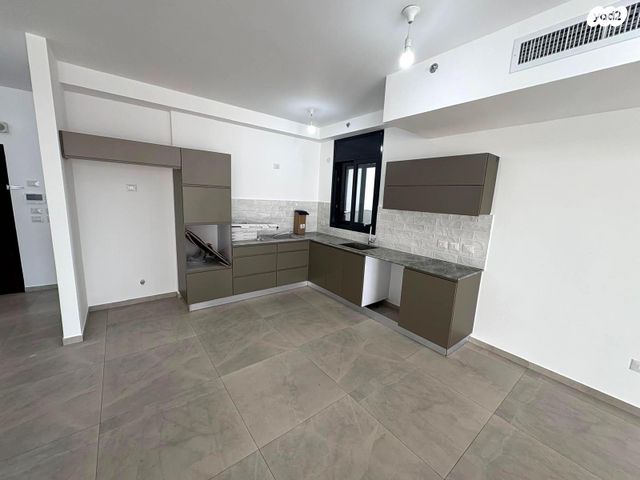 דירה, אמנון ליפקין שחק 8, נוף הטיילת, נתניה