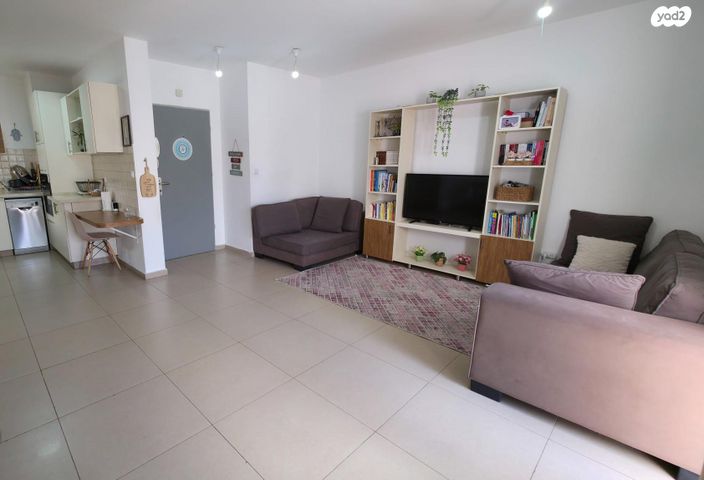 דירה, רמת הגולן 18, רובע ה', אריאל