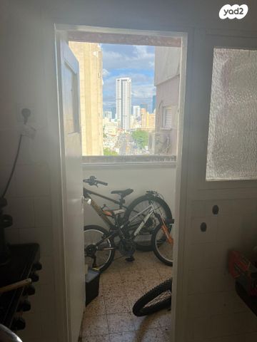 דירה, דרך זאב ז'בוטינסקי 53, תל בנימין, רמת גן