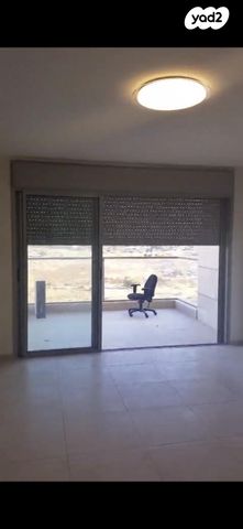 דירה, שדרות מקס ואמפרו שיין 8, רחובות החדשה, רחובות