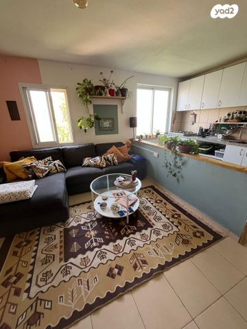 דירה, נחל גרופית 10, צוקי רמון, מצפה רמון