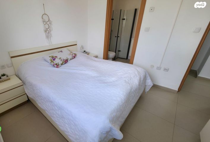 דירה, רמת הגולן 18, רובע ה', אריאל